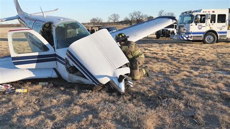 1 Injured After Small Plane Crash Lands In Fort Worth