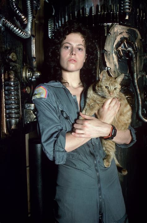 Ellen Ripley From Alien 50 Best Horror Movie Costumes For Halloween Popsugar Entertainment