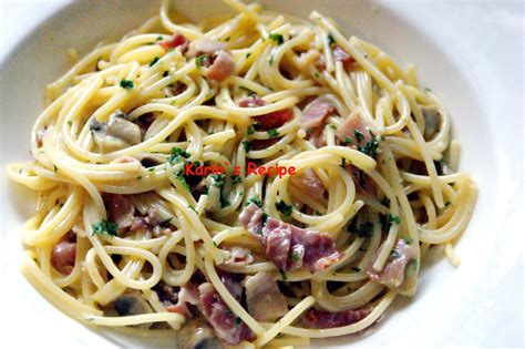 Ternyata membuat spaghetti alla carbonara tidaklah sesulit dan serumit yang saya bayangkan, bahkan sangat mudah. Karin's Recipe: Spaghetti Carbonara Bacon & Jamur (Creamy ...