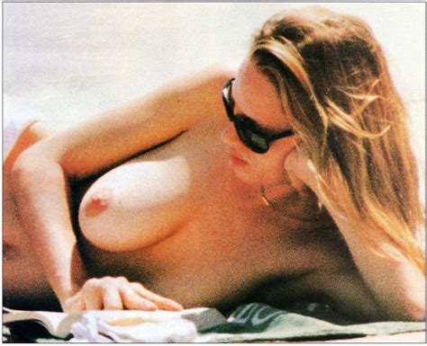 Uma Thurman Nude Pics Bathing In Beach Leaked The Fappening My XXX Hot Girl
