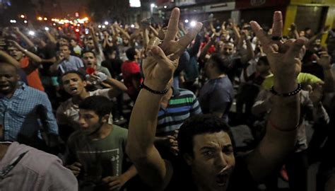 القبض علي 50 متظاهر في مظاهرات اليوم بميدان التحرير