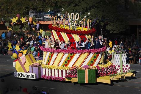 Images From The Arizona Aaa 2015 Rose Parade Tour Rose Parade Rose