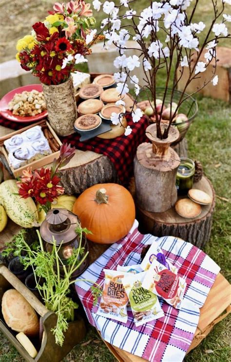 The Ultimate Guide To The Perfect Fall Picnic
