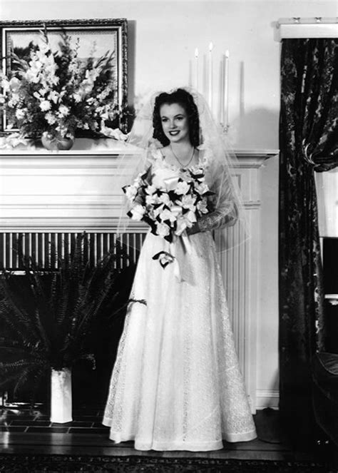 Find great deals on ebay for plus marilyn monroe dress. Wedding Dresses | Marilyn monroe wedding, Wedding dresses ...