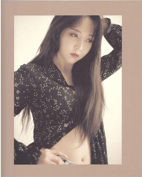 Scans Moonbyul 1st Ontact Live 門oon Kpopping