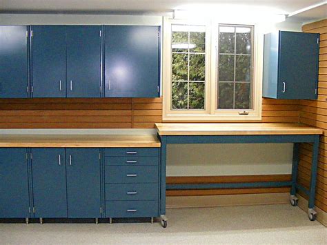 Cabinets can be a beautiful addition to any garage. Garage Workbench Cabinet Systems : Best Garage Design ...