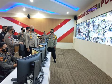 Kapolda Maluku Cek Kemampuan Peralatan Command Center Info Baru