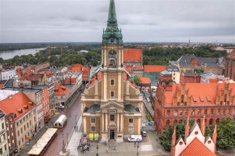 Ta informacja ucieszy wielu mieszkańców torunia. Excursión privada desde Varsovia con guía en español