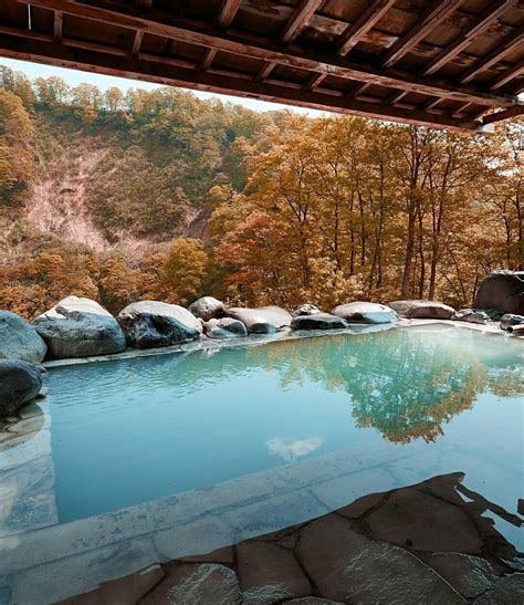 Visit Japan Ease Yourself Into The Milky Waters Of Tsubame Onsen A