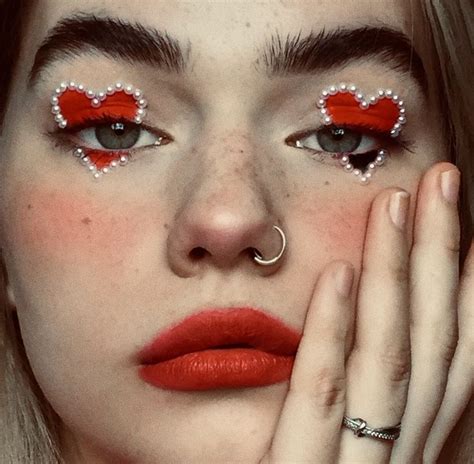 Pin By Diane Gaul On Heart Aesthetic Makeup Valentines Makeup Eye Makeup