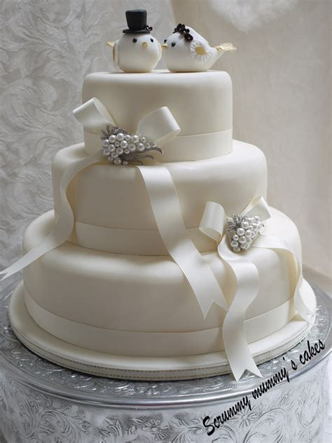 Scrummy Mummys Cakes Lovebirds 3 Tier Wedding Cake