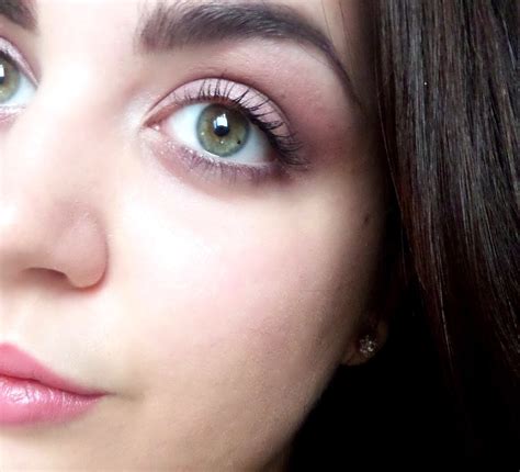 Maquillage Nude Avec La Naked Charline Rgn Blog Lifestyle Hot Sex Picture