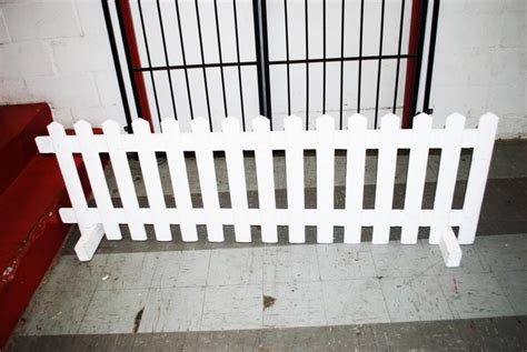 Picket Fencing 06m H X 18m W Theme Prop Hire