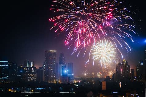 the best ways to celebrate new year s eve in the philippines