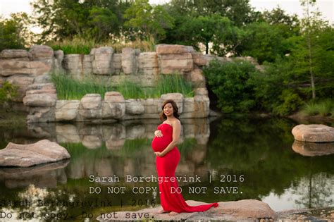 Stunning Outdoor Maternity Portraits Houston Cypress And Tomball Tx