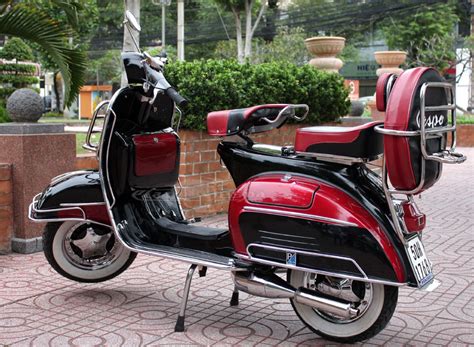 Vespa bikes price starts at rs. Planet Vespa -- Beautifully-restored Classic Vespas