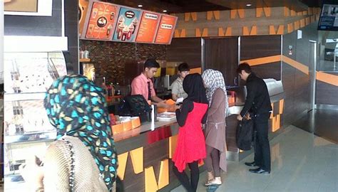 Zaenal abidin pagar alam no. Belanja 5 Buah Donat Gratis 1 di Dunkin Donuts Lampung