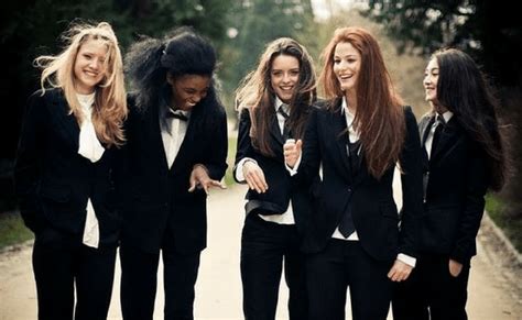 20 Signs You Went To An All Girls Private School On The Upper East Side