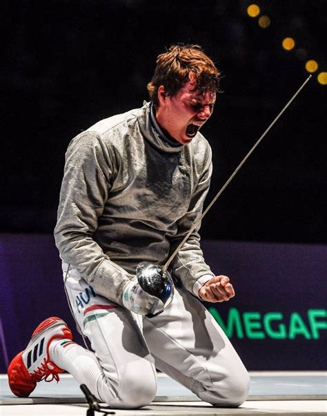 Szatmári took up fencing to follow the steps of his father, who fenced at vasas sc. Szatmári András: rejtvényfejtő világbajnok | BorsOnline