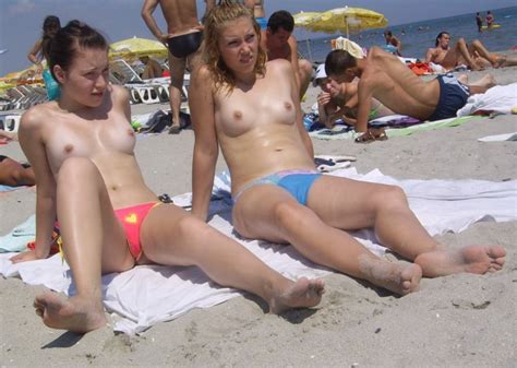 Nude Milf Beach Cameltoe