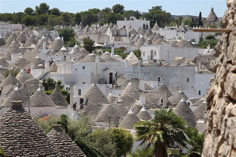 The Trulli Houses Of Puglia An American In Rome