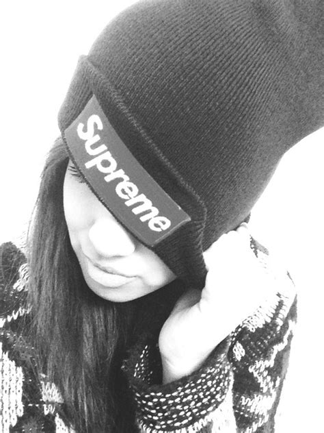 Compare dialectal norwegian svaga (to sway, swing, stagger). supreme swag on Tumblr