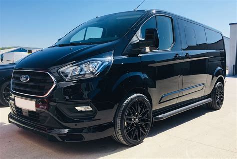 Facelift Ford Transit Custom 320 185ps Auto L2 Limited Double Cab In