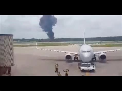 Mueren siete militares al estrellarse un avión en méxico. Primeras imágenes del accidente aéreo en Cuba - YouTube