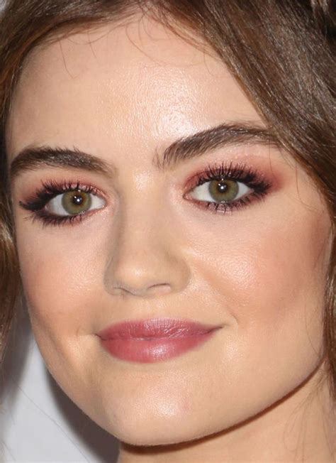 16 Of The Most Inspiring Beauty Looks This Week Celebrity Makeup Looks Hooded Eye Makeup