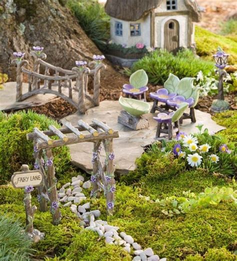 Lovely And Magical Miniature Fairy Garden Ideas 36 Beaux Jardins