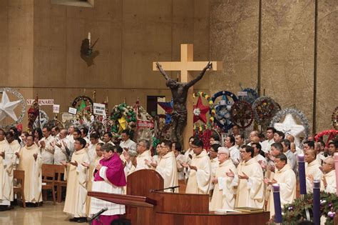 Catholic Filipino Tradition Of Simbang Gabi Begins At 125 Churches