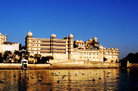 Breathtaking Floating Lake Palace Of Udaipur Charismatic Planet