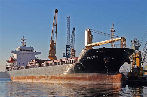 Largest cargo ship visits Poole | Ships Monthly