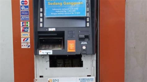 Mencari kuliner malam hari di cirebon, cobalah untuk berkunjung ke empal gentong krucuk. Uang di Mesin ATM yang Dibobol di Bandung Diprediksi Puluhan Juta Rupiah - Tribun Jabar