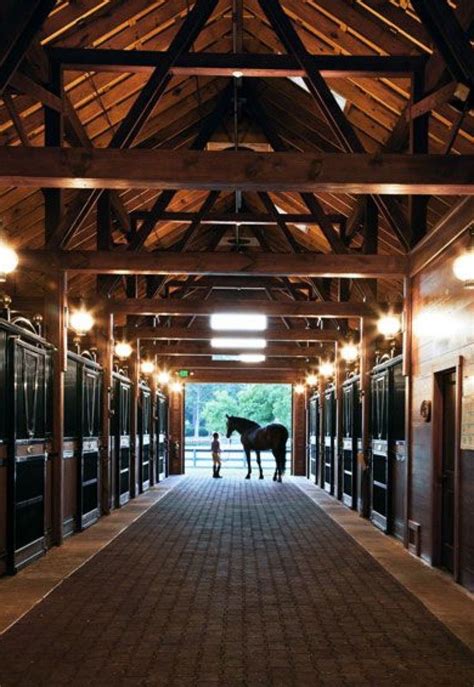If you love this post and want more beautiful barns, shop the books below or read 12 equestrian i'm not sure if any horses live here but this quaint and stylish barn belongs to the brentwood, california. Pin by Sloan on lord of the MANOR | Dream horse barns ...