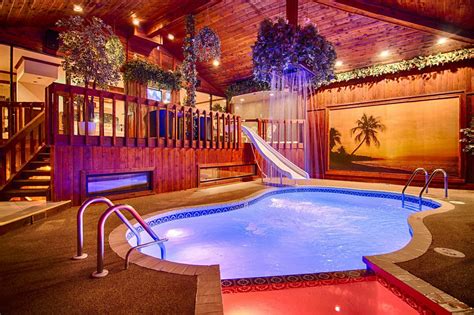 Chalet Swimming Pool Suite Sybaris Romantic Weekend Getaways In Chicago Milwaukee