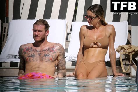 Diletta Leotta And Loris Karius Kiss And Shows Some Serious Pda By The Pool In Miami 41 Photos