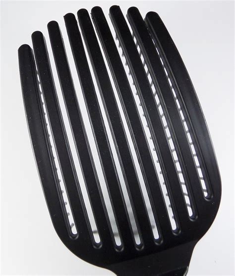 Kareco international offers a complete line of hair care beauty tools and accessories for the home and professional stylist, including hair brushes, combs, and salon aprons and gowns. Review: KareCo Tangle Buster Brush | Nouveau Cheap