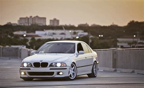 Ringi ccfl angel eyes dzienne bmw e36 e38 e39 e46. 73+ E39 M5 Wallpaper on WallpaperSafari