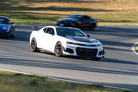 850 Horsepower 2018 Camaro Zl1 A Menace On The Street And Track