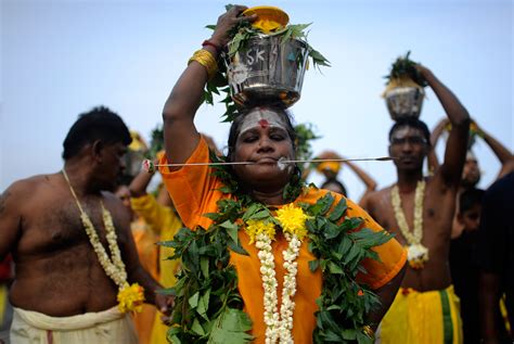 Thaipusam is a hindu festival that happens every january or february. Thaipusam (Malaysia) : The most impressive Hindu festival ...