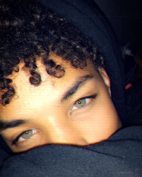 Corey Campbell On Instagram “one Of My Eyes Has A Blue Dot Which One