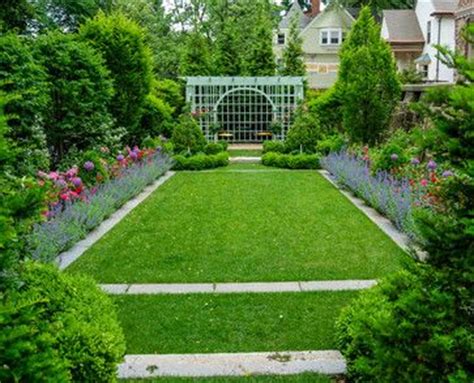 Design your dream garden with this easy use garden and landscaping design tool. The formal rectangular lawn anchors the viewing garden ...