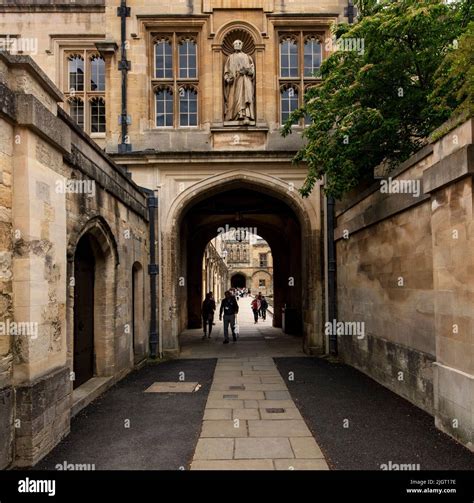 christ church oxford founded in 1546 showing passage between and peckwater quad and statue of