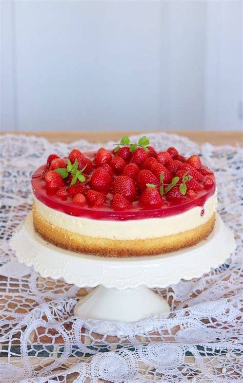 Mürbeteig mit den händen glatt verkneten. Erdbeerkuchen nach meiner Art Rezept für den Mürbeteig ...