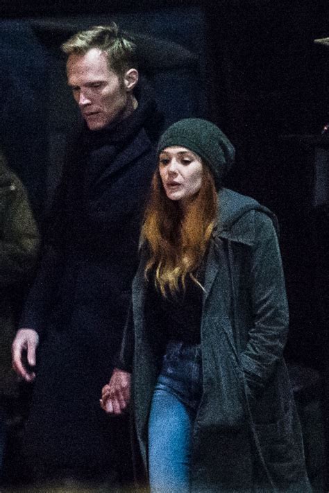 Elizabeth Olsen Adn Paul Bettany On The Set Of Avengers Infinity War In Edinburgh 04212017