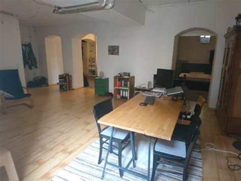 Egal wo man in freiburg eine wohnung mietet, man erreicht innerhalb kurzer zeit sowohl die lebendige altstadt, als auch den nur. Zentrumsnahe 2,5 Zimmer Souterrain-Wohnung möbliert im ...