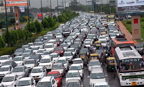 Who can apply for curfew passes in delhi? Parts of Delhi witness heavy traffic as residents rush ...