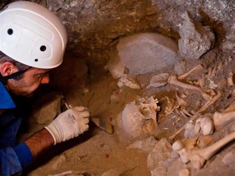 71 La Sima De Los Huesos Que Forma Parte Del Complejo De Atapuerca
