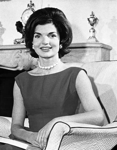 Decoding Jackie O S Signature Style Ways Jacqueline Kennedy Onassis